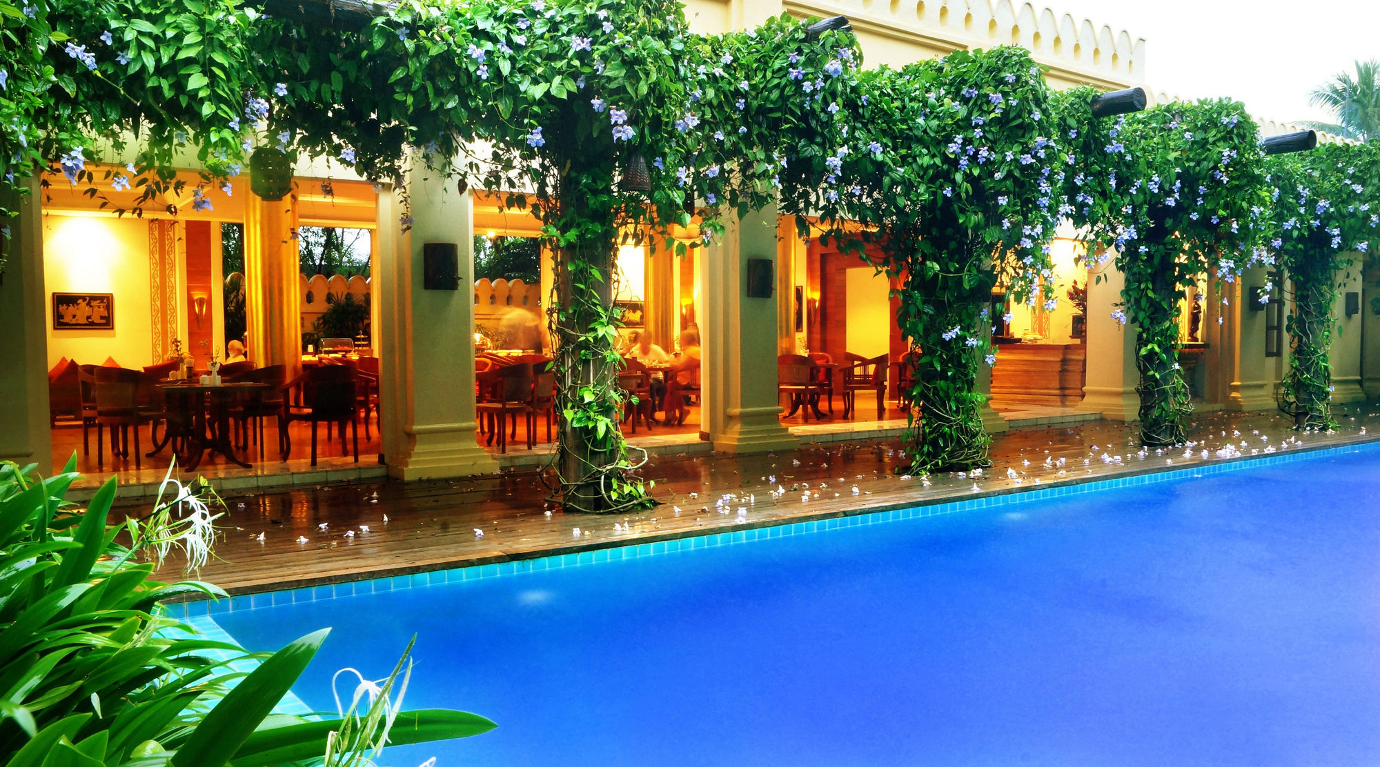 Areindmar Hotel Баган Экстерьер фото